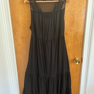 BloomChic Black Lace Maxi Dress
